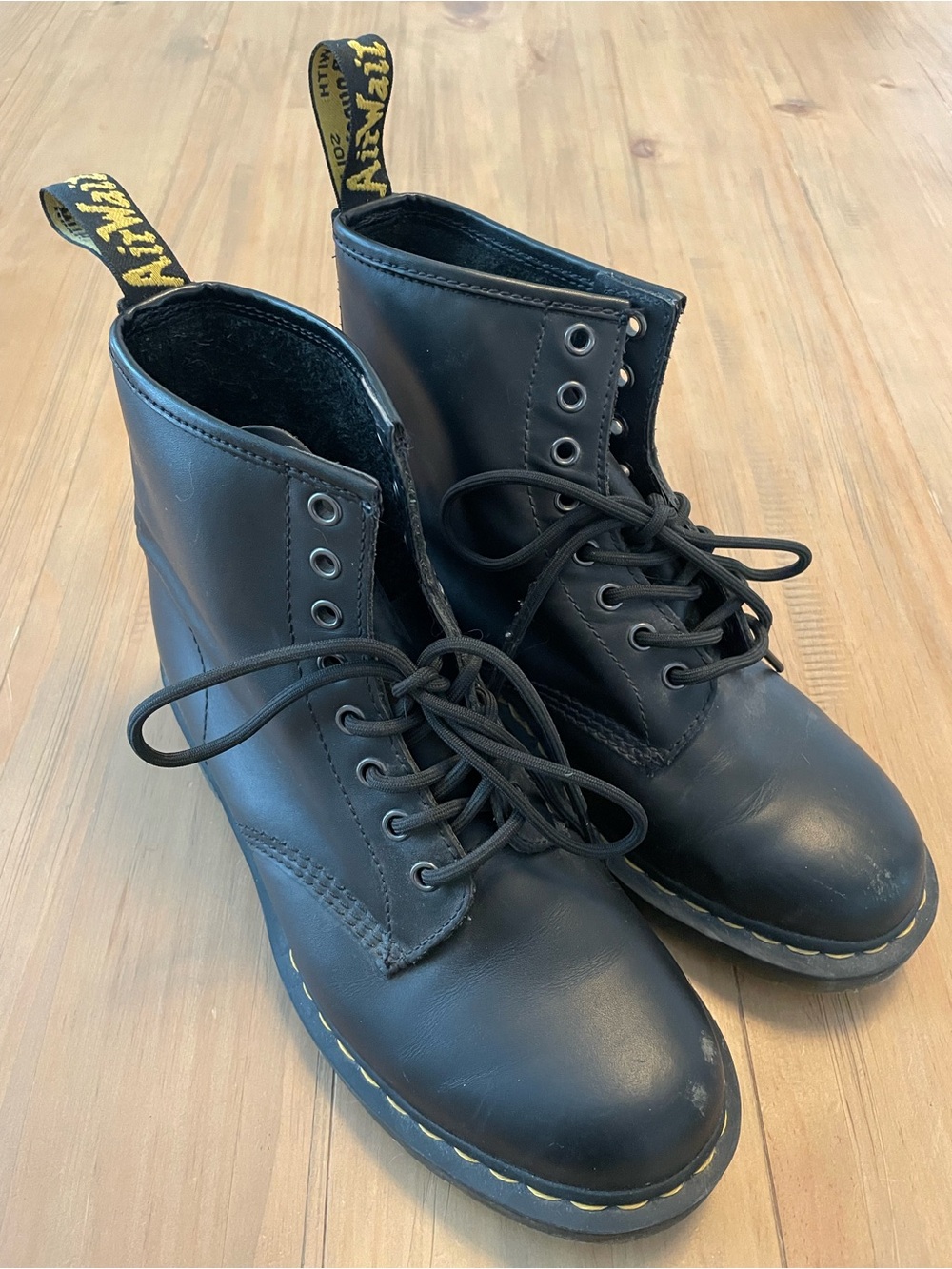 Dr. Martens Black Leather 8-Eye Lace-Up Boots Women’s Size 10